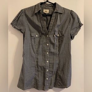 Levi’s Gingham Button Up
